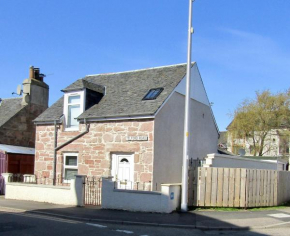 No 10 The Cottage